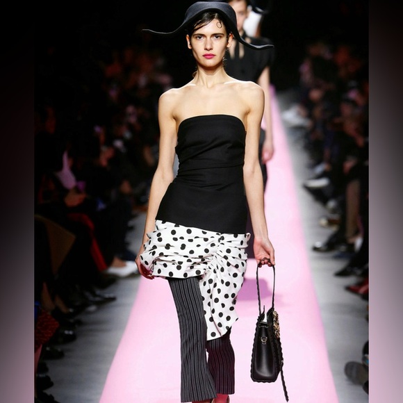 Jacquemus La Robe Gitan Mini Dress - Picture 9 of 9